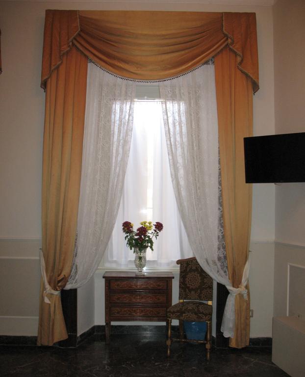 Alibrandi Palace Civitavecchia Ruang foto