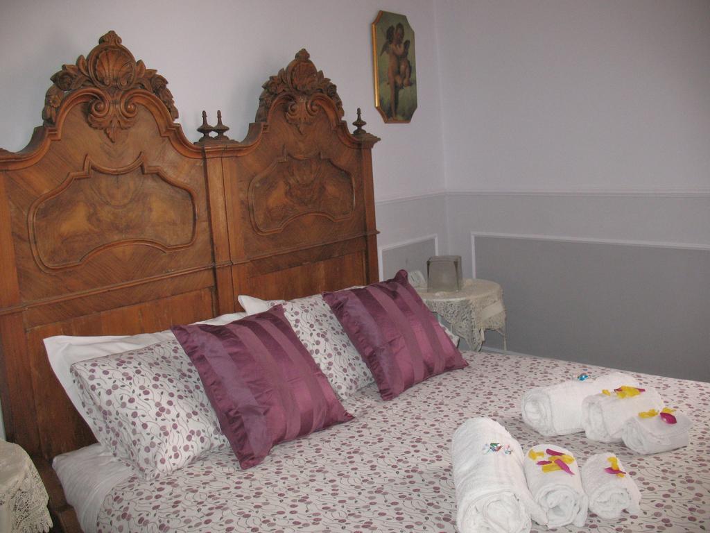 Alibrandi Palace Civitavecchia Ruang foto