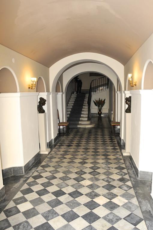 Alibrandi Palace Civitavecchia Bagian luar foto